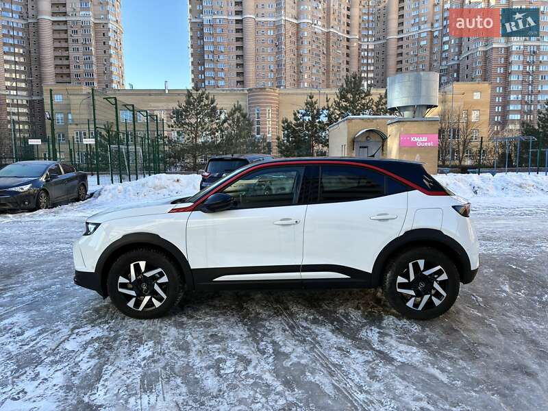 Внедорожник / Кроссовер Opel Mokka-e 2023 в Киеве