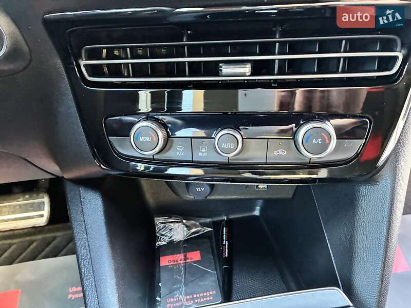 Внедорожник / Кроссовер Opel Mokka-e 2023 в Киеве