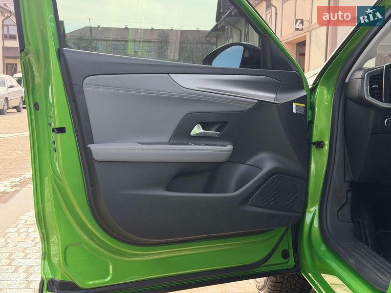 Внедорожник / Кроссовер Opel Mokka-e 2022 в Тернополе