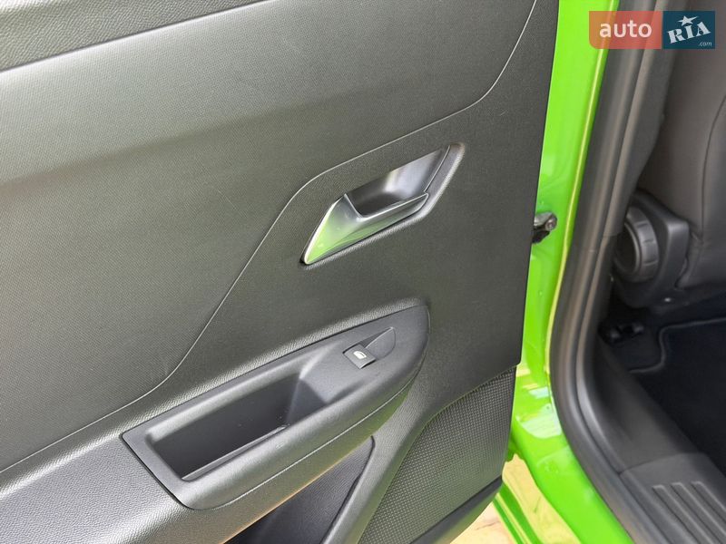 Внедорожник / Кроссовер Opel Mokka-e 2022 в Тернополе