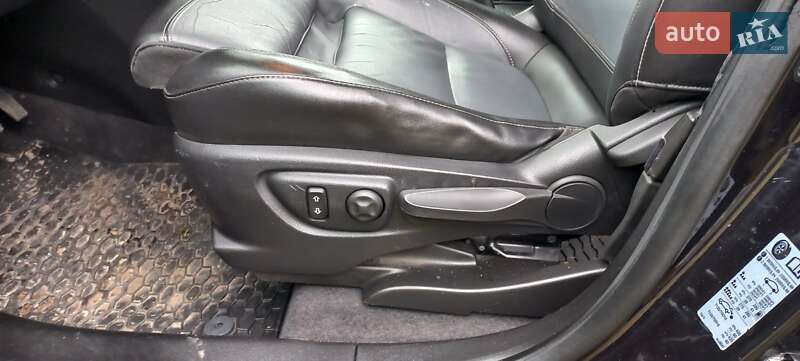 Внедорожник / Кроссовер Opel Mokka 2012 в Луцке