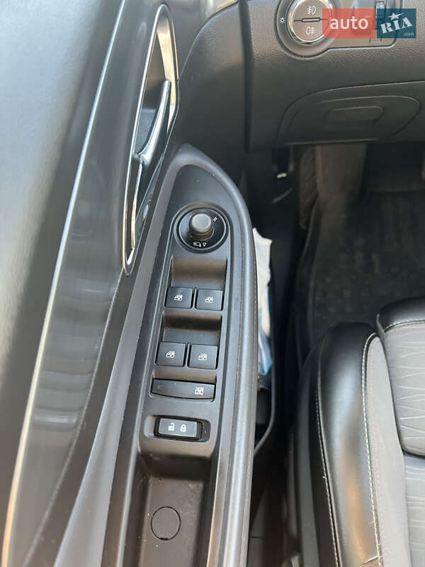 Внедорожник / Кроссовер Opel Mokka 2014 в Львове фото 22 Внедорожник / Кроссовер Opel Mokka 2014 в Львове