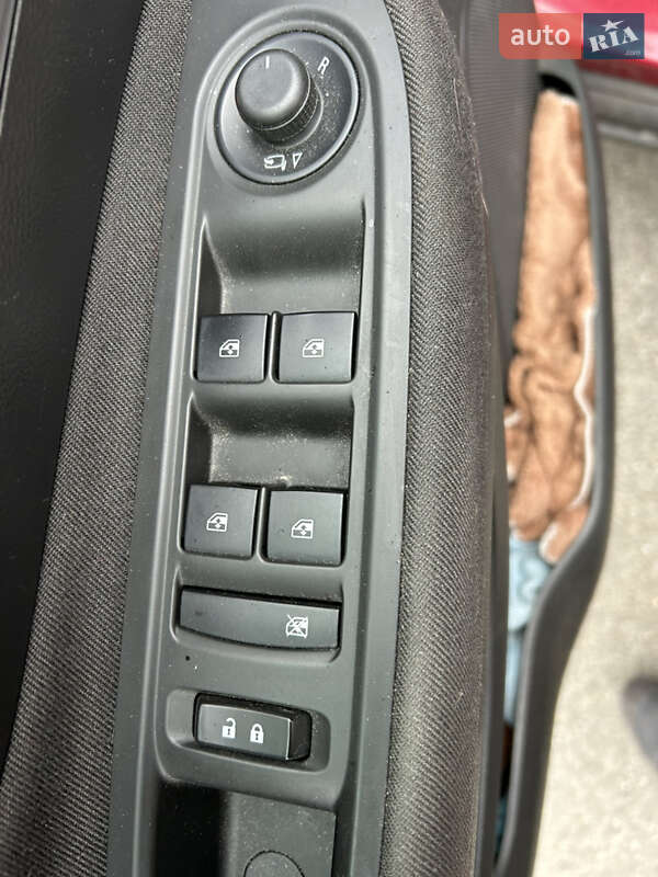 Внедорожник / Кроссовер Opel Mokka 2013 в Киеве фото 12 Внедорожник / Кроссовер Opel Mokka 2013 в Киеве