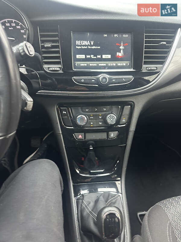 Внедорожник / Кроссовер Opel Mokka 2017 в Ужгороде