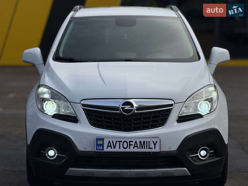 Позашляховик / Кросовер Opel Mokka 2012 в Києві
