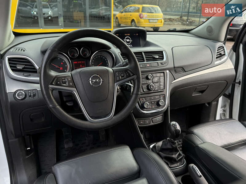 Позашляховик / Кросовер Opel Mokka 2012 в Києві