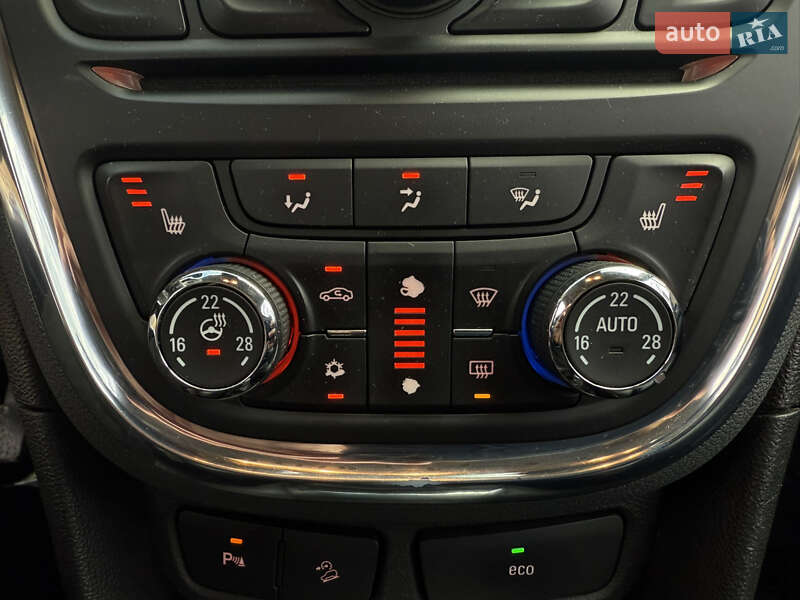 Позашляховик / Кросовер Opel Mokka 2012 в Києві