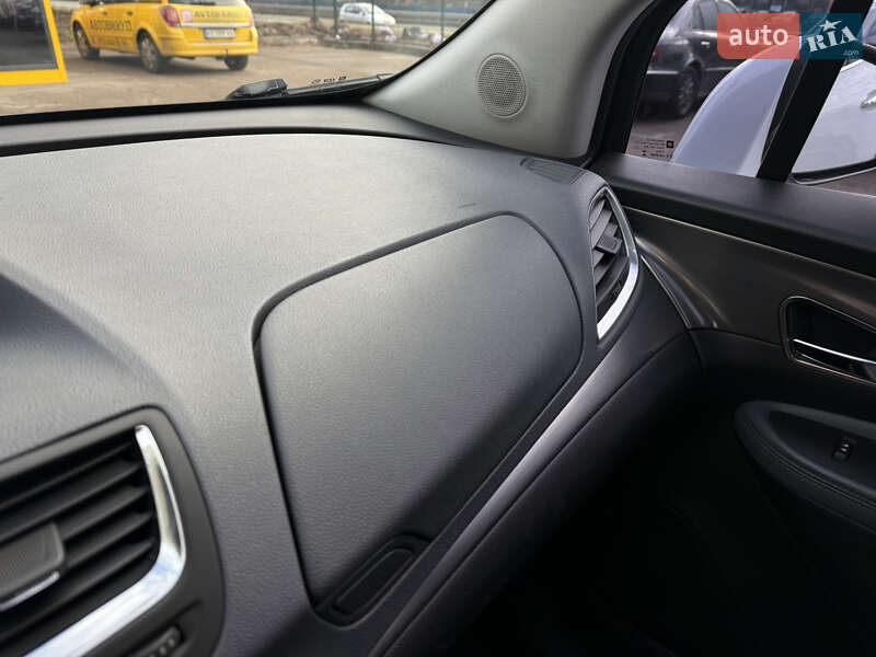 Позашляховик / Кросовер Opel Mokka 2012 в Києві