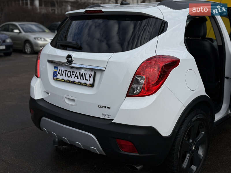 Позашляховик / Кросовер Opel Mokka 2012 в Києві