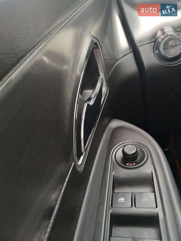 Внедорожник / Кроссовер Opel Mokka 2016 в Виннице