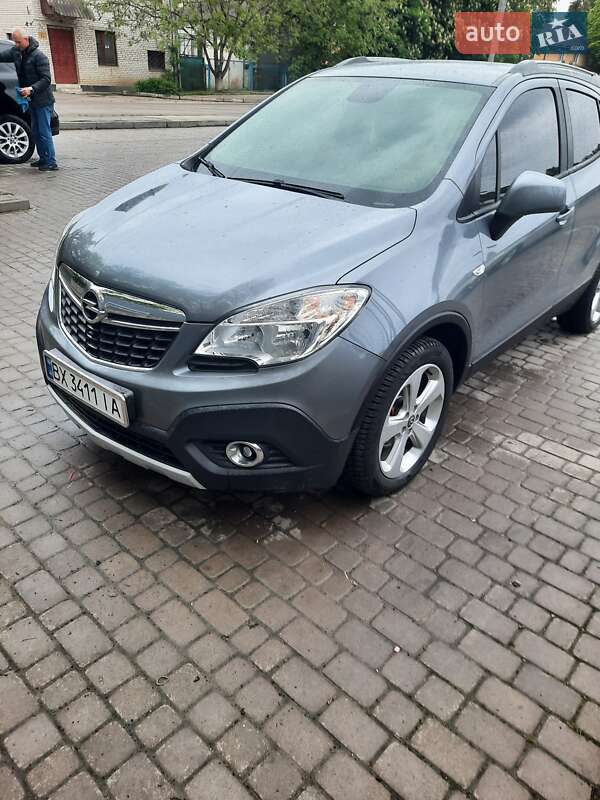 Позашляховик / Кросовер Opel Mokka 2014 в Івано-Франківську