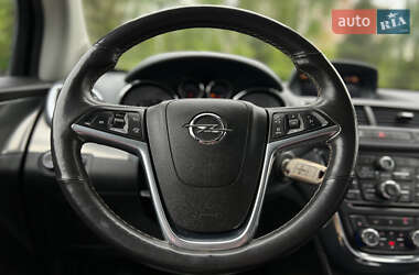 Позашляховик / Кросовер Opel Mokka 2013 в 