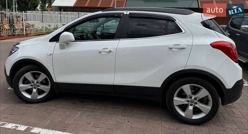Позашляховик / Кросовер Opel Mokka 2015 в Києві