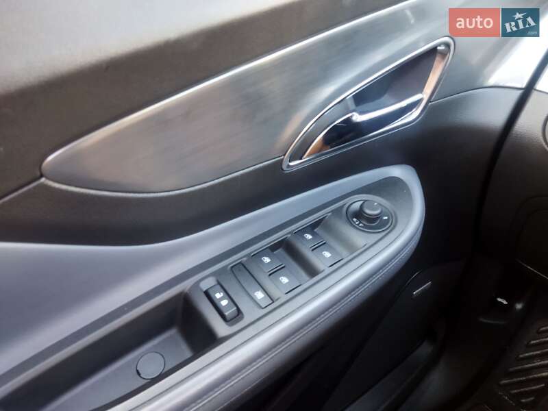 Позашляховик / Кросовер Opel Mokka 2014 в Звягелі