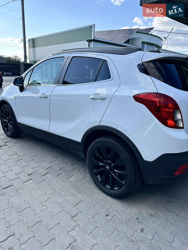 Внедорожник / Кроссовер Opel Mokka 2015 в Владимире