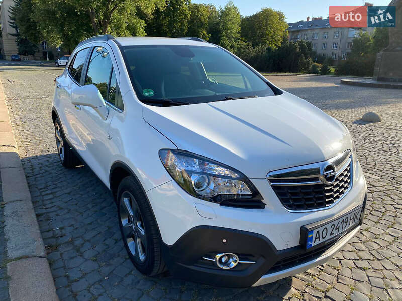 Внедорожник / Кроссовер Opel Mokka 2013 в Ужгороде
