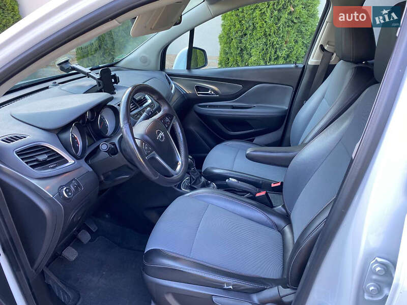 Внедорожник / Кроссовер Opel Mokka 2013 в Ужгороде