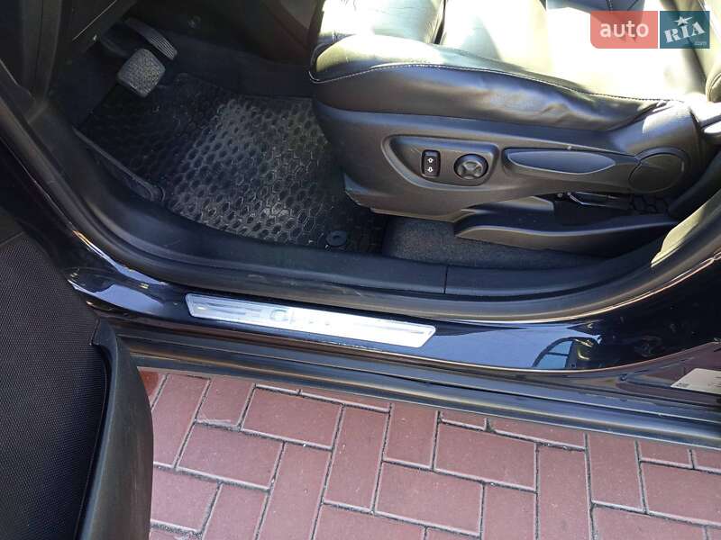 Внедорожник / Кроссовер Opel Mokka 2012 в Луцке