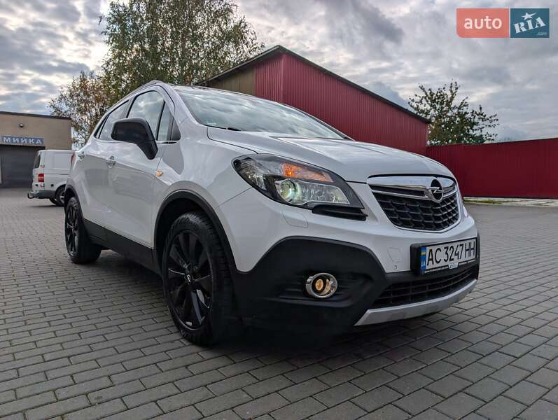 Внедорожник / Кроссовер Opel Mokka 2015 в Владимире