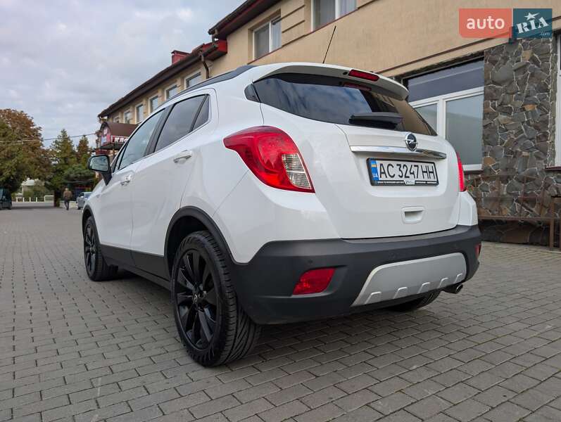 Внедорожник / Кроссовер Opel Mokka 2015 в Владимире