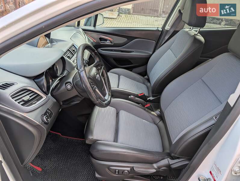 Внедорожник / Кроссовер Opel Mokka 2015 в Владимире