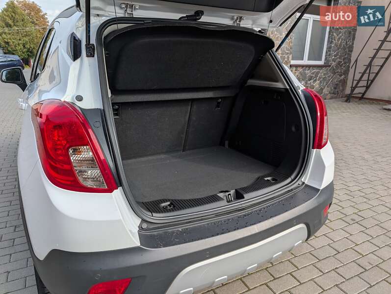 Внедорожник / Кроссовер Opel Mokka 2015 в Владимире