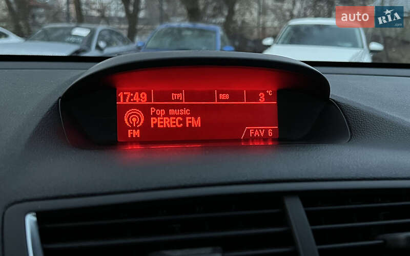 Позашляховик / Кросовер Opel Mokka 2016 в Львові