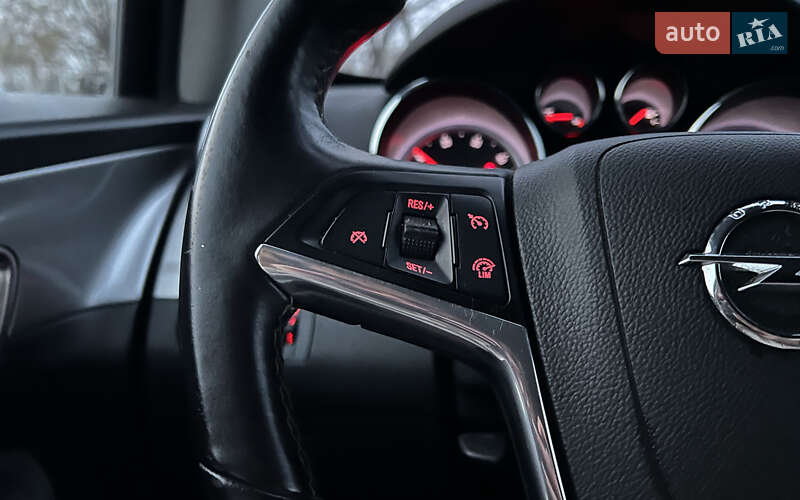 Позашляховик / Кросовер Opel Mokka 2016 в Львові