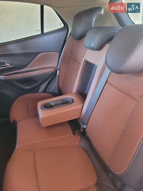 Внедорожник / Кроссовер Opel Mokka 2015 в Полтаве