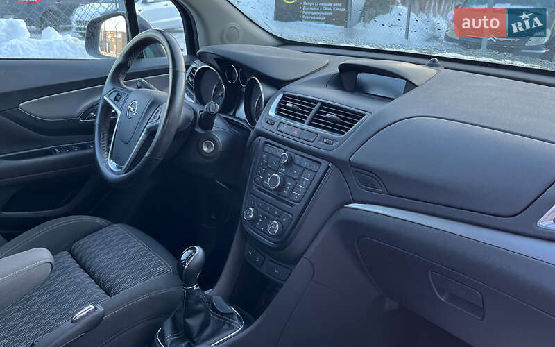 Внедорожник / Кроссовер Opel Mokka 2015 в Стрые