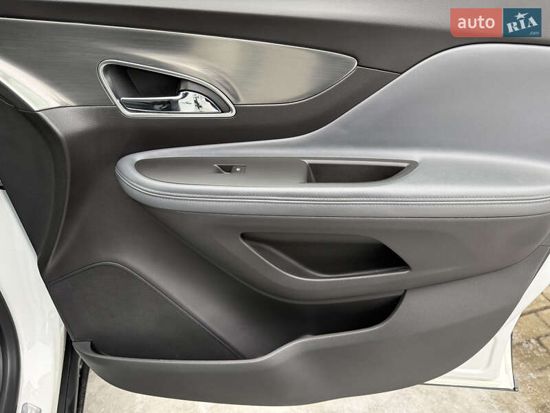 Внедорожник / Кроссовер Opel Mokka 2016 в Виннице