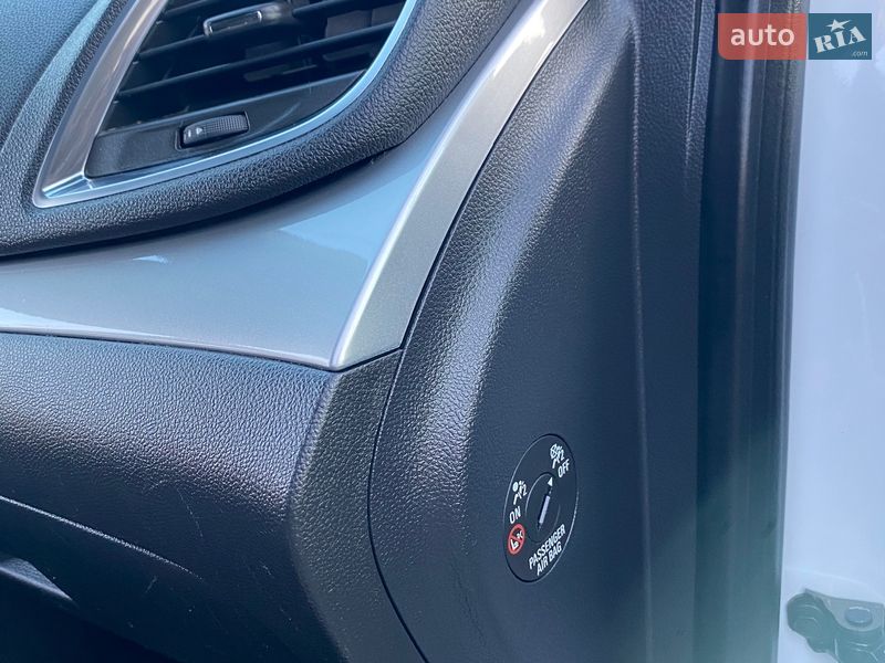 Позашляховик / Кросовер Opel Mokka 2015 в Коломиї