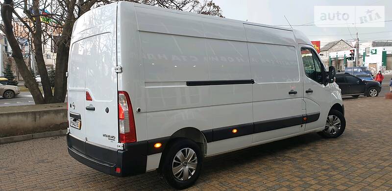 Вантажопасажирський фургон Opel Movano 2016 в Одесі