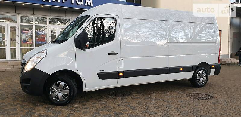 Вантажопасажирський фургон Opel Movano 2016 в Одесі