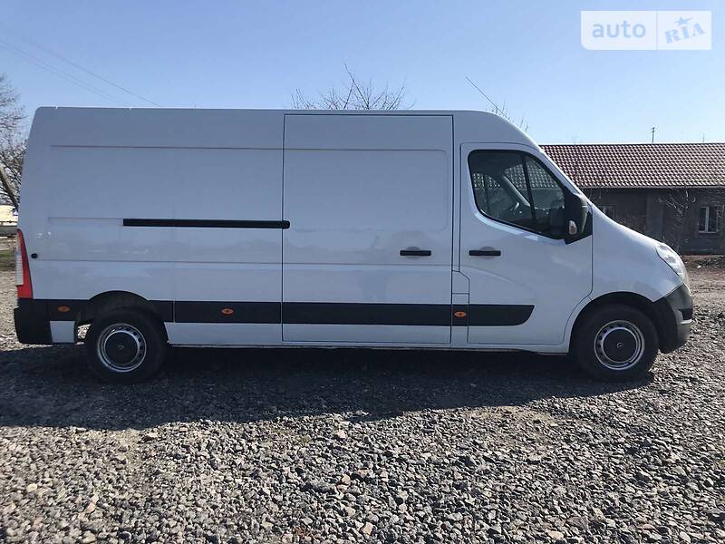 Вантажопасажирський фургон Opel Movano 2015 в Луцьку