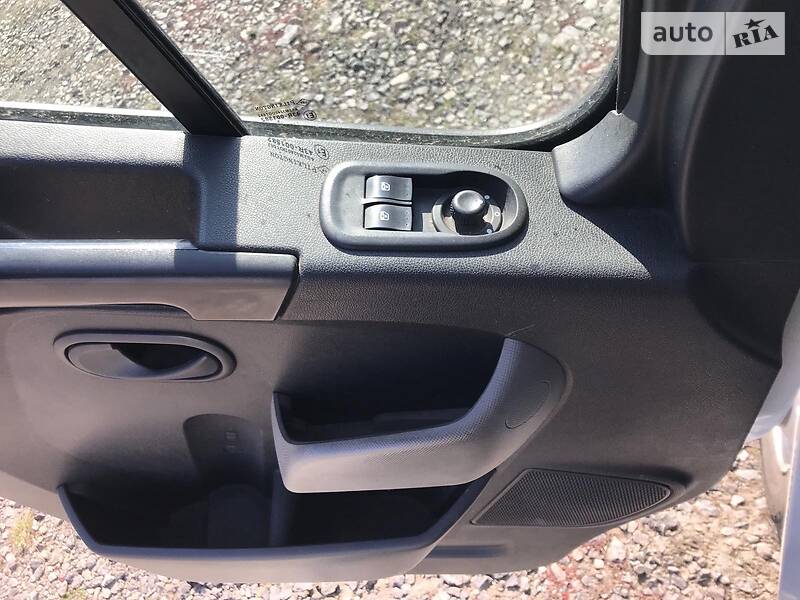 Вантажопасажирський фургон Opel Movano 2015 в Луцьку