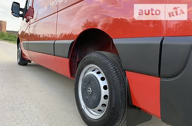 Вантажопасажирський фургон Opel Movano 2016 в 