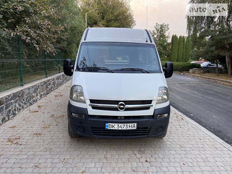 Грузопассажирский фургон Opel Movano 2005 в Ровно