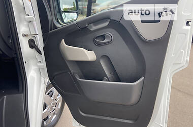 Минивэн Opel Movano 2017 в 