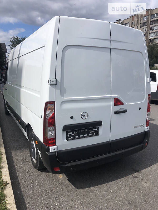 Вантажний фургон Opel Movano 2017 в Дніпрі