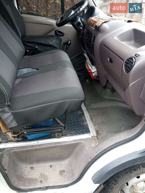 Микроавтобус Opel Movano 2000 в Киеве фото 3 Микроавтобус Opel Movano 2000 в Киеве