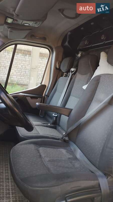 Вантажний фургон Opel Movano 2011 в Запоріжжі