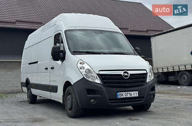 Вантажний фургон Opel Movano 2016 в Рівному