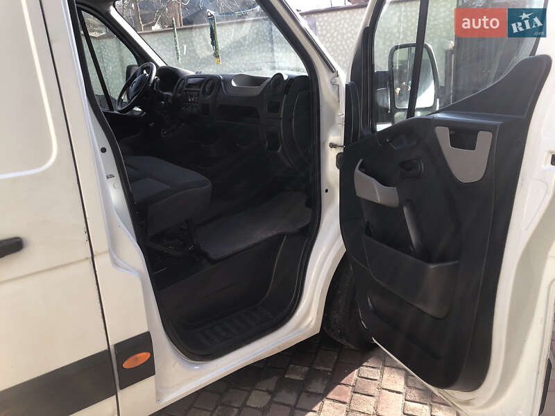Вантажопасажирський фургон Opel Movano 2014 в Бурштині