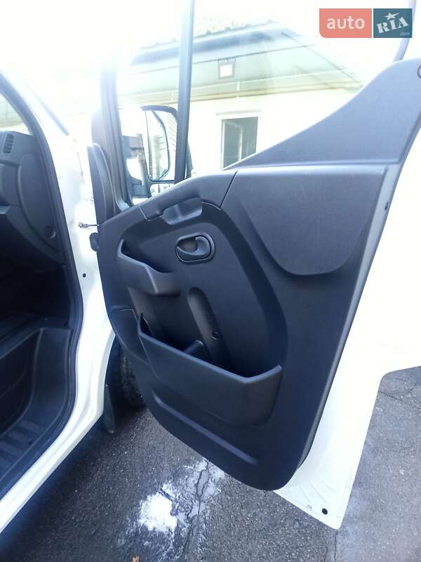 Вантажний фургон Opel Movano 2021 в Умані