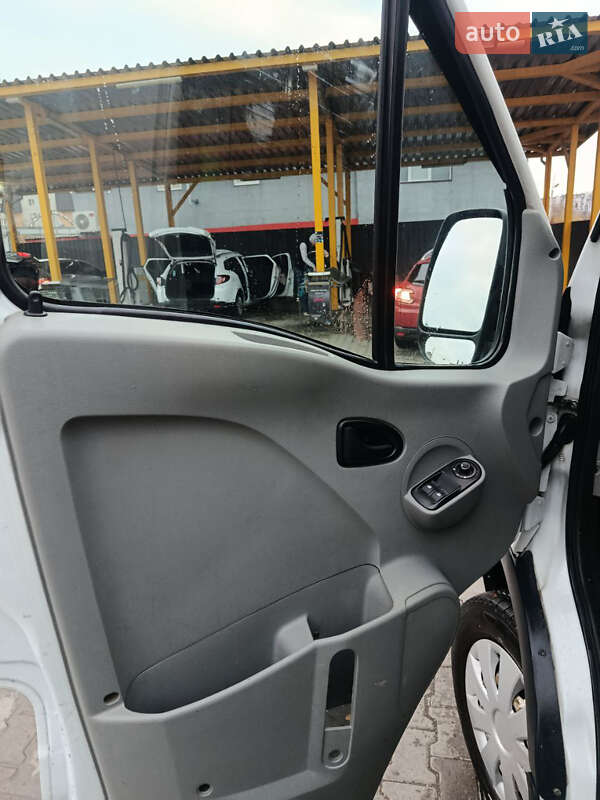 Грузовой фургон Opel Movano 2004 в Хмельницком