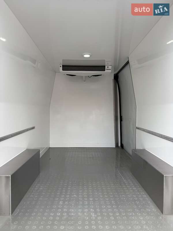 Грузовой фургон Opel Movano 2020 в Киеве