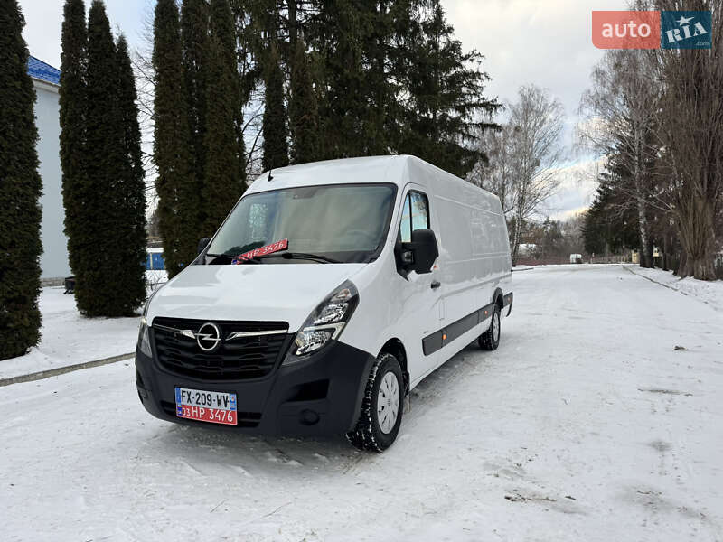 Вантажний фургон Opel Movano 2021 в Кореці