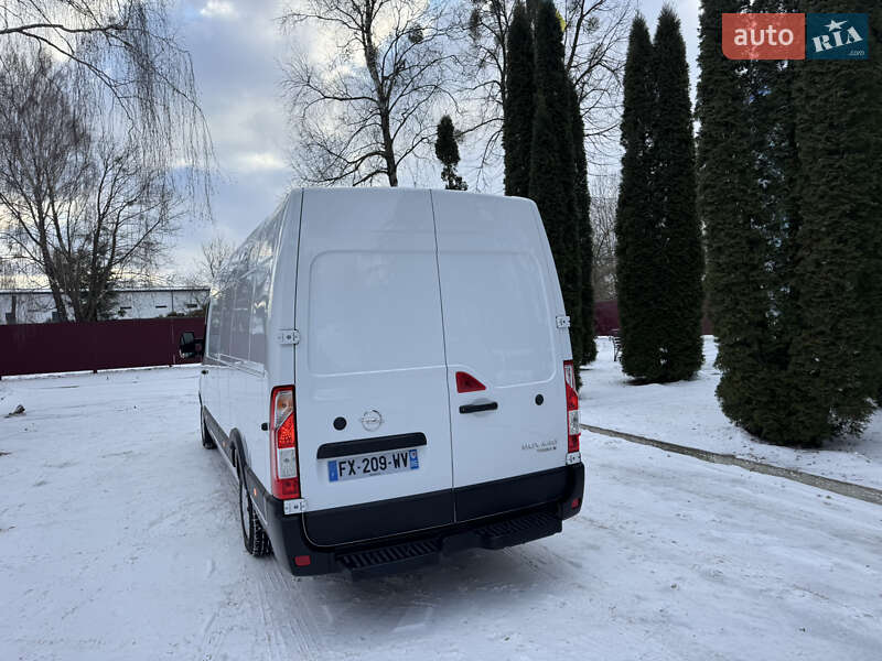 Вантажний фургон Opel Movano 2021 в Кореці