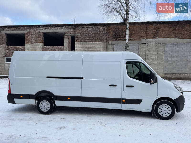 Вантажний фургон Opel Movano 2021 в Кореці